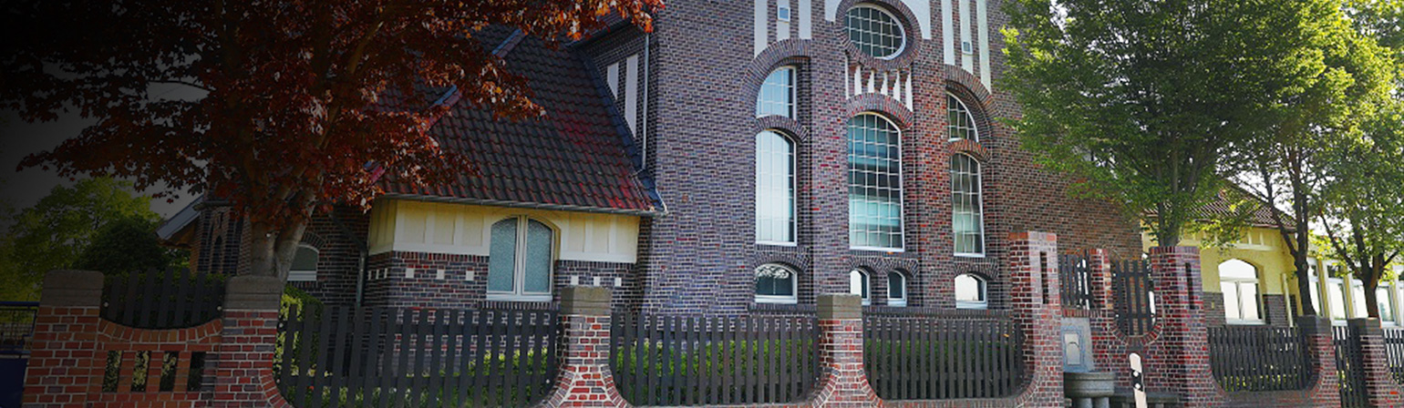 Hauptgebäude des Wasserwerks (Ansicht von der Straße)
