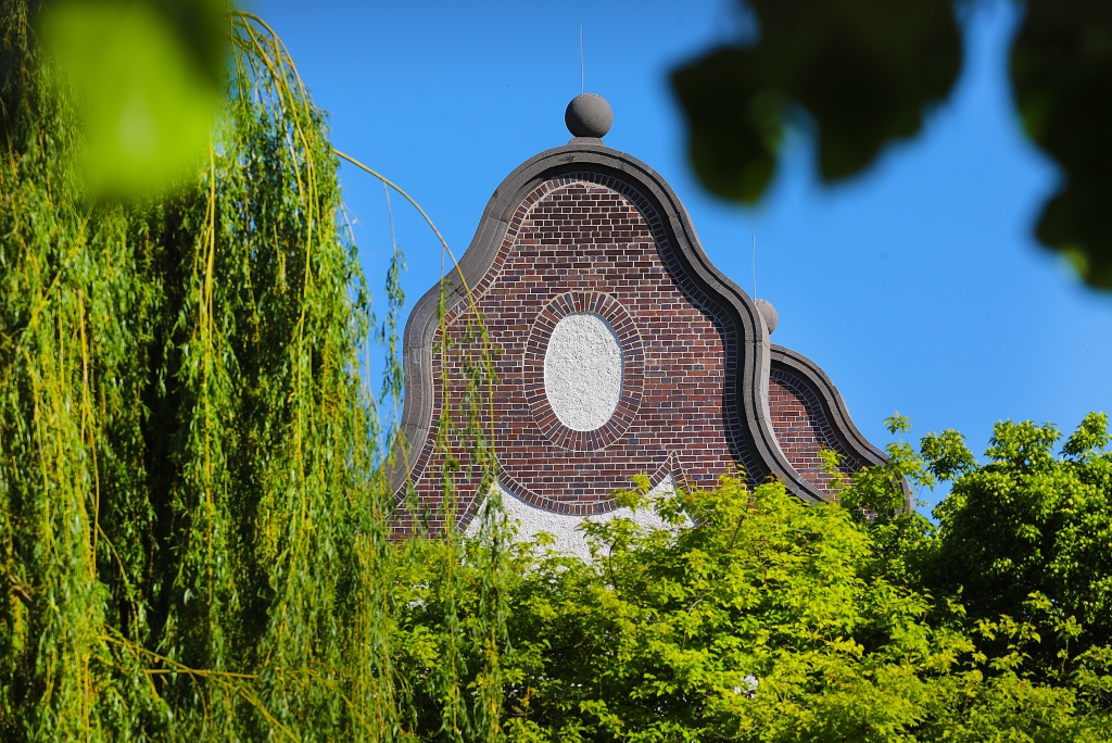 Oberer Teil des Wasserwerk-Gebäudes.